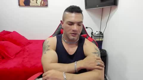 santi_pastori online show from November 2025 04:51:02 PM