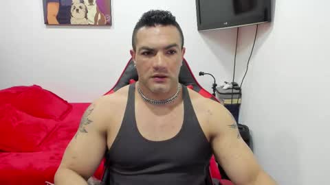 santi_pastori online show from November 2025 05:13:02 PM