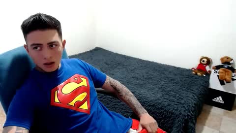 santi_ss online show from October 2025 06:53:01 PM