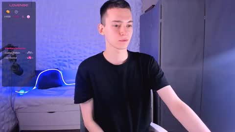 santiago__perez online show from November 2025 02:53:02 PM