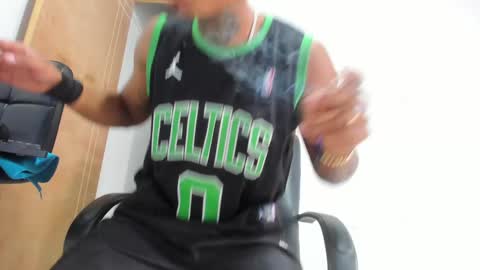 Snapshot of santiagogtx chatting on January 2025 07:49:02 PM Santiago online show from January 2025 07:49:02 PM