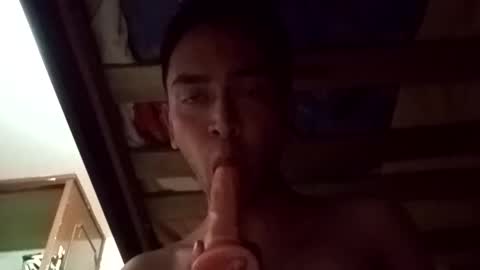 santigalvis1923 online show from March 2026 02:06:02 AM