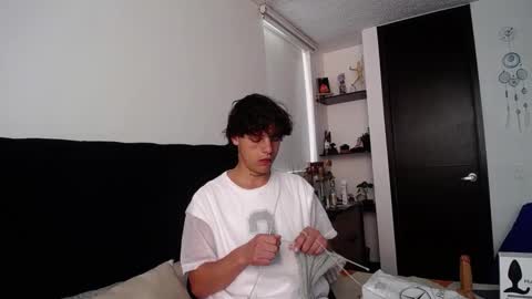 Snapshot of santii_rose chatting on January 2025 04:47:01 PM Santii online show from January 2025 04:47:01 PM