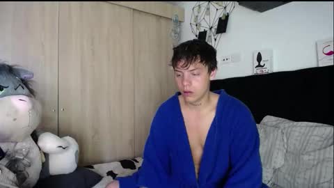 Snapshot of santii_rose chatting on November 2025 10:10:02 PM Santii online show from November 2025 10:10:02 PM