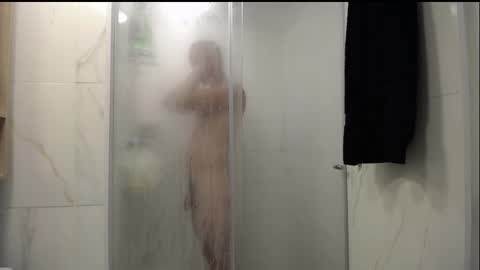 Snapshot of santii_rose chatting on November 2025 10:52:02 PM Santii online show from November 2025 10:52:02 PM