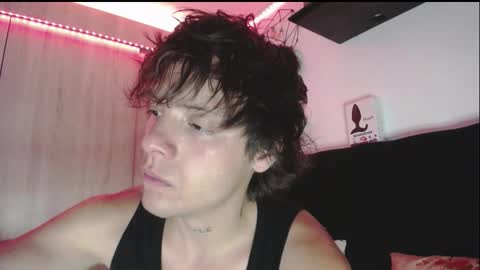 Santii online show from March 2026 10:38:01 PM