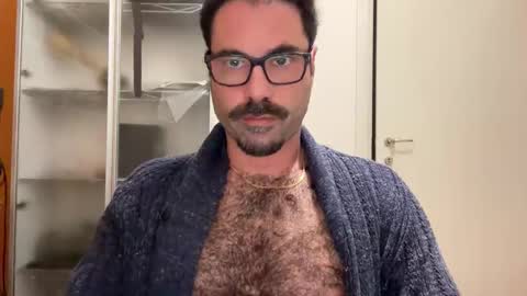 Snapshot of santopelo chatting on December 2025 02:33:01 PM santopelo online show from December 2025 02:33:01 PM