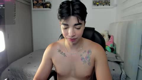 Mr. Santiago online show from November 2025 01:36:01 PM