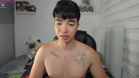 Mr. Santiago online show from April 2026 01:33:02 PM