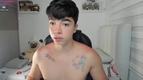 Snapshot of santy7u7 chatting on April 2026 01:49:02 PM Mr. Santiago online show from April 2026 01:49:02 PM