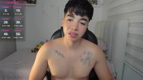 Snapshot of santy7u7 chatting on June 2026 01:31:01 PM Mr. Santiago online show from June 2026 01:31:01 PM