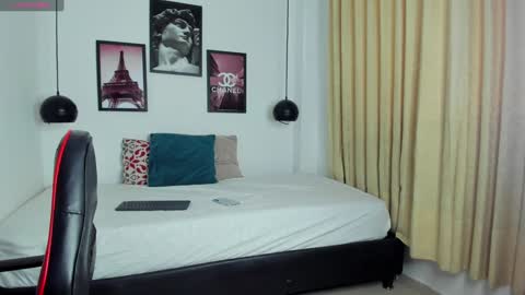 Snapshot of santy_carrington chatting on December 2024 08:21:02 PM Santiago Carrington online show from December 2024 08:21:02 PM