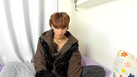 Snapshot of santy_kitty chatting on January 2025 05:55:01 AM kitty online show from January 2025 05:55:01 AM