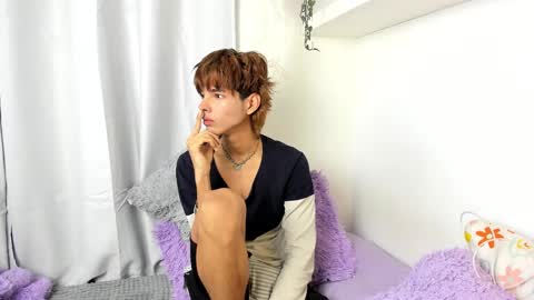 Snapshot of santy_kitty chatting on January 2025 03:01:01 AM kitty online show from January 2025 03:01:01 AM