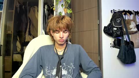 Snapshot of santy_kitty chatting on January 2025 02:16:02 AM kitty online show from January 2025 02:16:02 AM