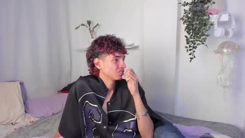 kitty online show from February 2026 02:33:01 AM