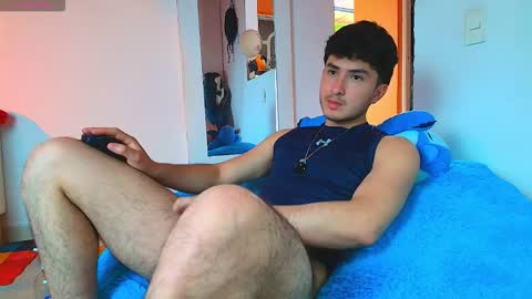 Santyago online show from March 2026 06:36:01 PM