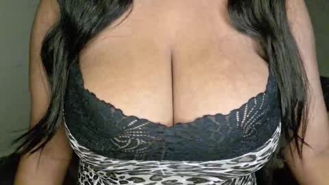 sanvi13 online show from February 2026 11:41:01 PM