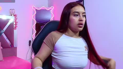 Snapshot of saori_tay chatting on November 2025 11:32:01 AM SAORI online show from November 2025 11:32:01 AM