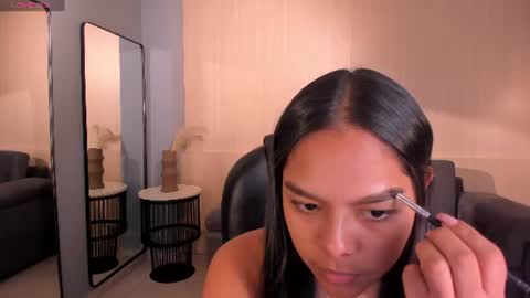 Snapshot of saphirajames chatting on July 2026 01:52:01 AM Saphira James online show from July 2026 01:52:01 AM