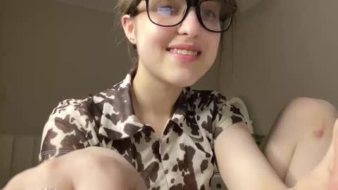 Anny online show from March 2026 09:23:01 PM