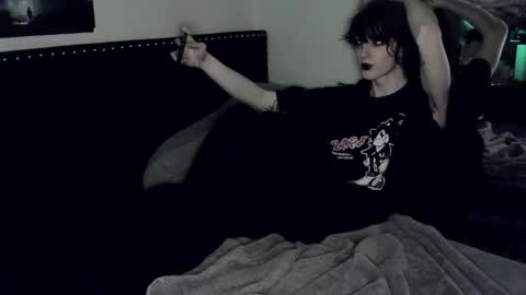 Snapshot of sapphicvoid chatting on February 2025 05:07:02 AM Jade online show from February 2025 05:07:02 AM