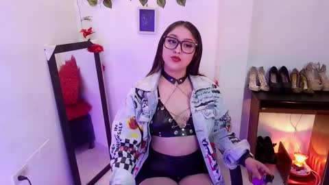 Carla online show from September 2025 03:28:01 AM