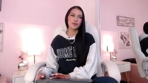 Sara online show from November 2025 04:13:02 AM