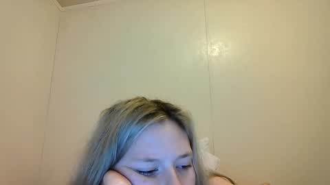 sara9920 online show from April 2026 10:00:02 PM