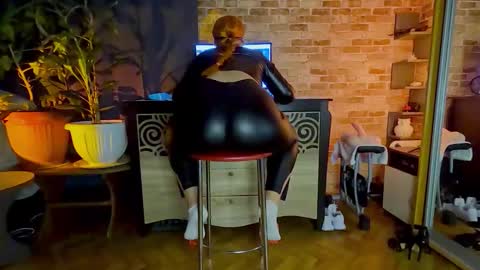 sara  foxy online show from February 2026 02:33:01 AM