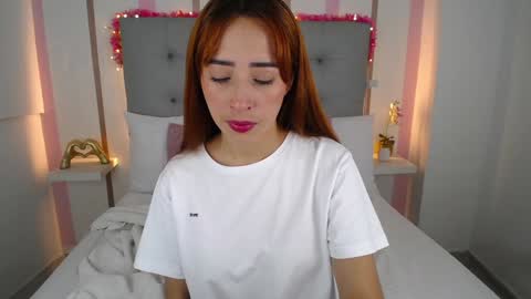 Snapshot of sara_angeelss chatting on January 2025 02:15:01 AM Sara... online show from January 2025 02:15:01 AM