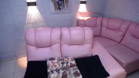 Snapshot of sara_angeelss chatting on November 2025 05:06:02 AM Sara... online show from November 2025 05:06:02 AM