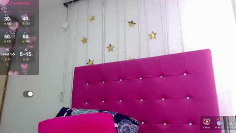 Snapshot of sara_arias00 chatting on November 2025 01:33:02 PM Sara online show from November 2025 01:33:02 PM