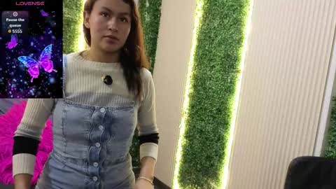 Snapshot of sara_blue13 chatting on February 2026 12:46:02 PM Sara online show from February 2026 12:46:02 PM