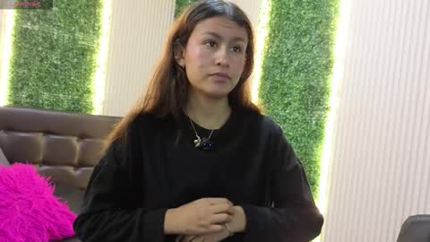 Snapshot of sara_blue13 chatting on February 2026 12:12:01 PM Sara online show from February 2026 12:12:01 PM