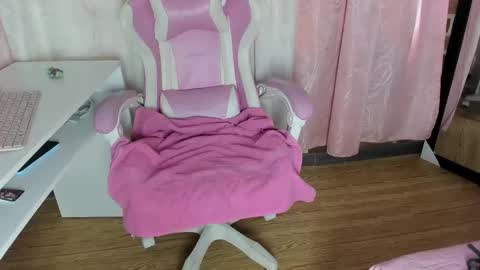 Snapshot of sara_cloudy chatting on November 2025 03:11:01 PM Sara online show from November 2025 03:11:01 PM