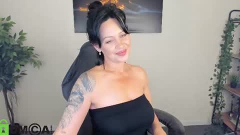 Snapshot of sara_devills chatting on July 2026 07:56:02 AM Sara online show from July 2026 07:56:02 AM