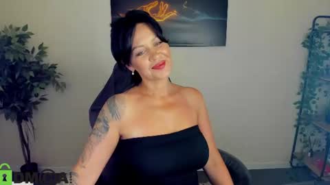 Snapshot of sara_devills chatting on July 2026 09:33:01 AM Sara online show from July 2026 09:33:01 AM