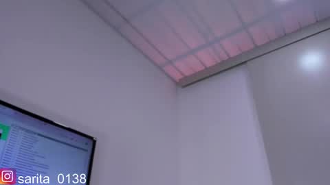 Snapshot of sara_goddess01 chatting on December 2024 09:39:01 PM Sara online show from December 2024 09:39:01 PM