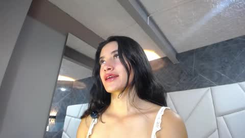 Sara online show from May 2026 12:36:02 PM