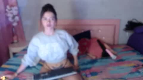 sara_jhons22 online show from December 2025 01:22:02 AM