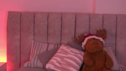 sara_lopee1 online show from December 2025 11:52:01 AM