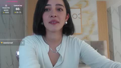 Sara  online show from October 2025 01:55:02 PM