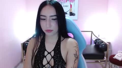 Snapshot of sara_lust_x chatting on December 2025 02:15:01 PM Saraa online show from December 2025 02:15:01 PM