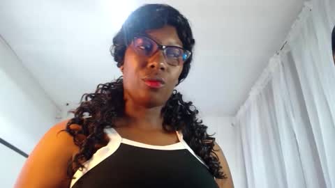 Snapshot of sara_marks chatting on April 2026 10:57:01 AM S A R A online show from April 2026 10:57:01 AM