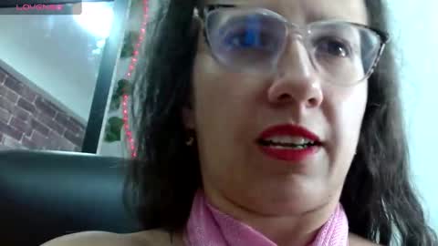 Snapshot of sara_marris0n chatting on December 2024 10:23:02 AM Sara online show from December 2024 10:23:02 AM