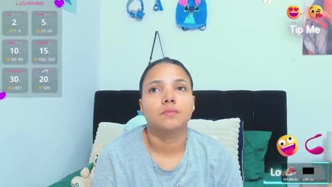 Snapshot of sara_mendez2_ chatting on December 2025 02:06:02 AM Sara Mendez online show from December 2025 02:06:02 AM