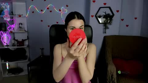 Snapshot of sara_muse1 chatting on May 2026 06:08:01 AM Sara online show from May 2026 06:08:01 AM