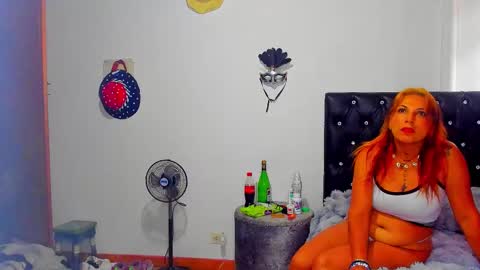 Sara Parker online show from October 2025 04:35:02 PM