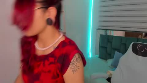 sara_red_x online show from May 2026 03:24:02 AM